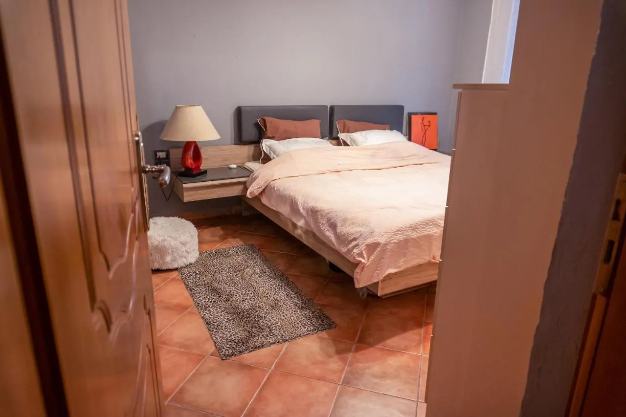 Joko Apartments 地拉那
