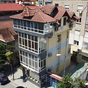 Отель Pik Loti, Тирана